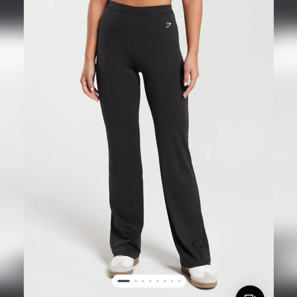 Gymshark Everyday Regular Flared Leggings S